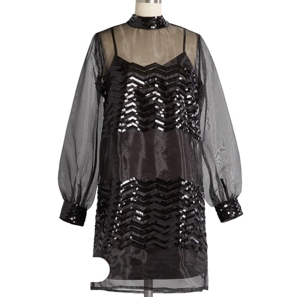 ModCloth Black Fanciful Fette Shift Sequin Overlay Dress Women's Small - Picture 2 of 10